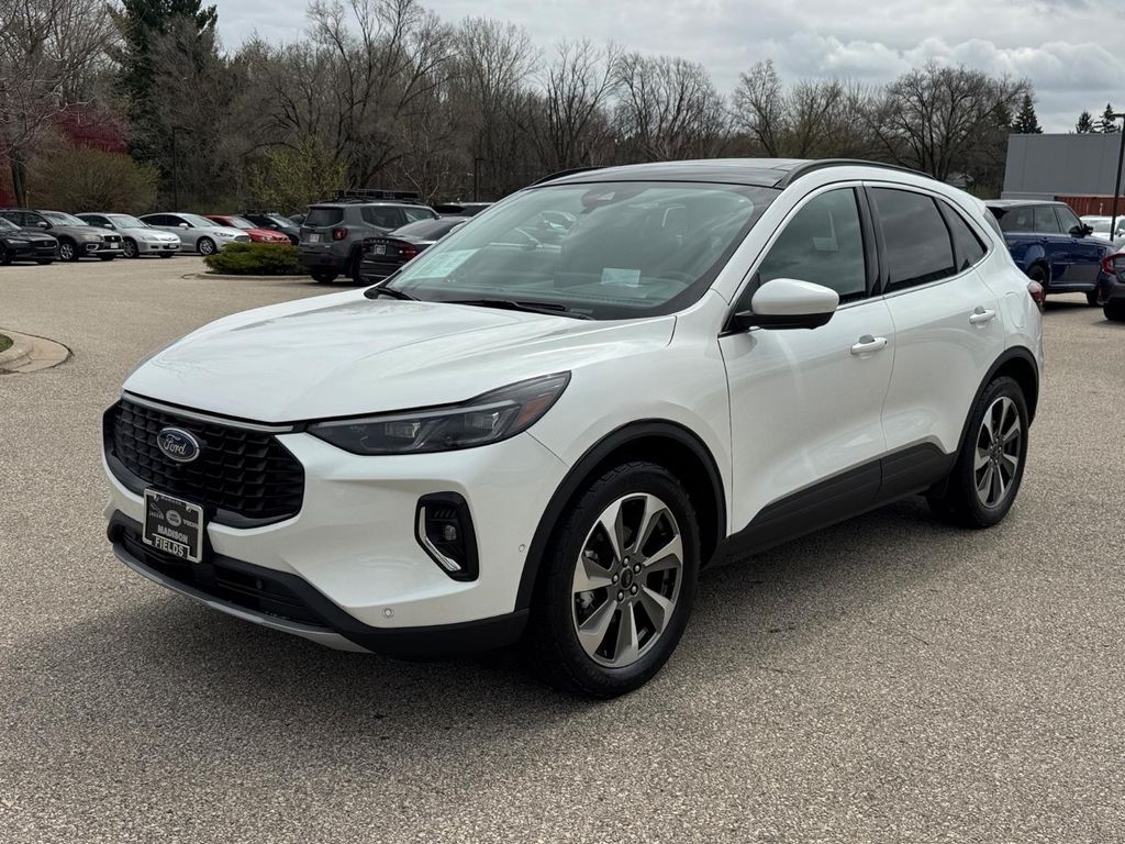 2023 FORD Escape