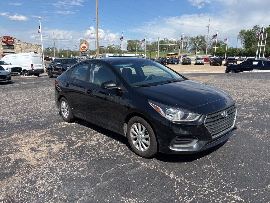 2018 HYUNDAI Accent