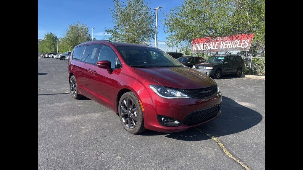 2020 CHRYSLER Pacifica