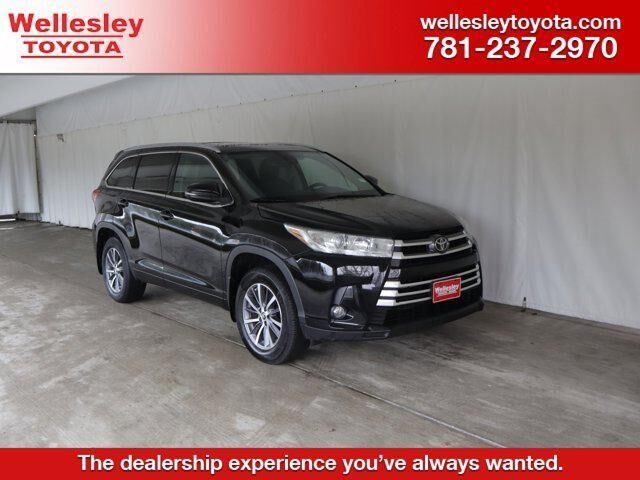 2017 TOYOTA Highlander