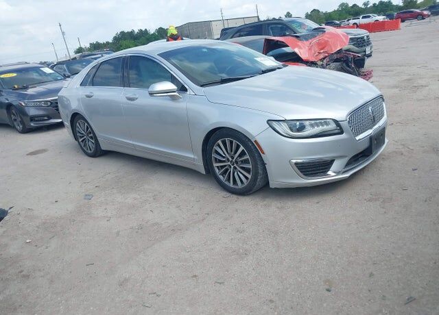 2017 LINCOLN MKZ
