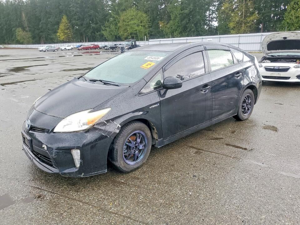 2015 TOYOTA PRIUS
