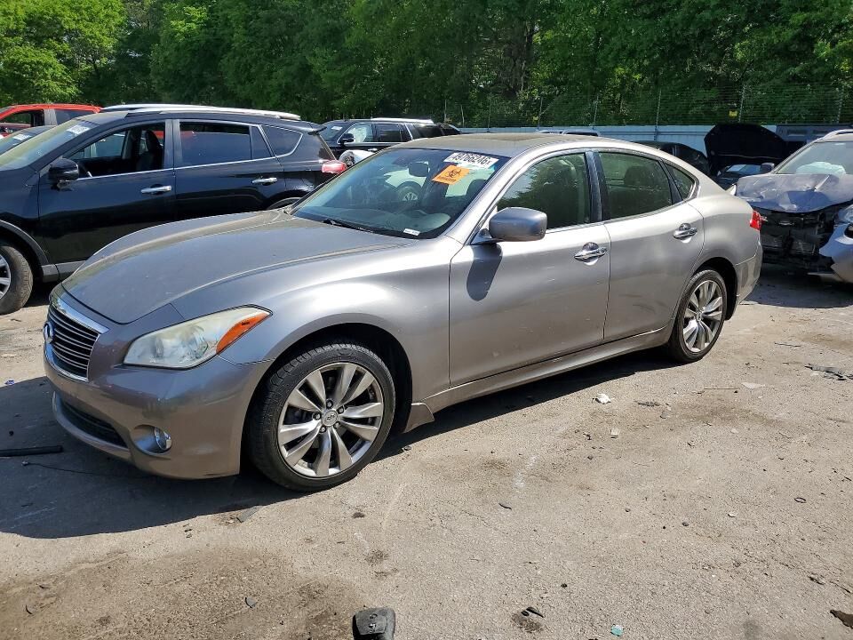 2013 INFINITI M37