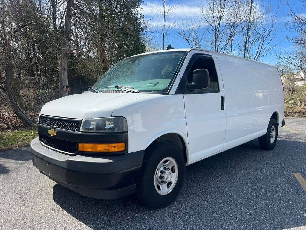 2020 CHEVROLET Express