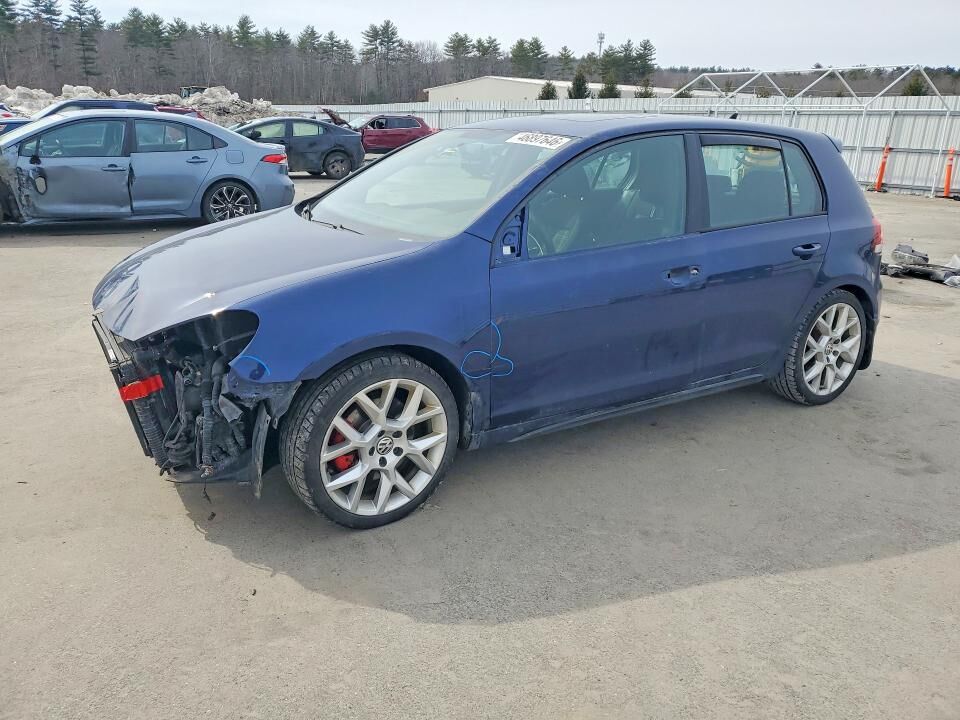 2013 VOLKSWAGEN Golf GTI