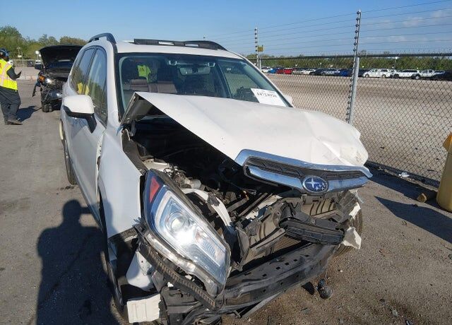 2017 SUBARU Forester