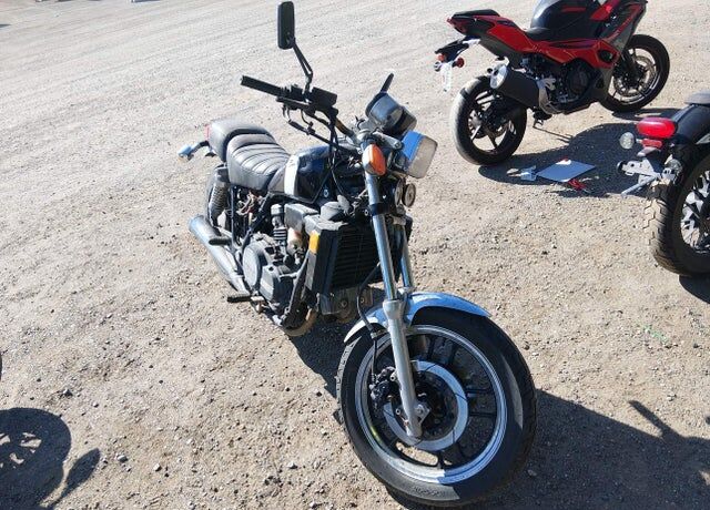 1984 HONDA VF700C