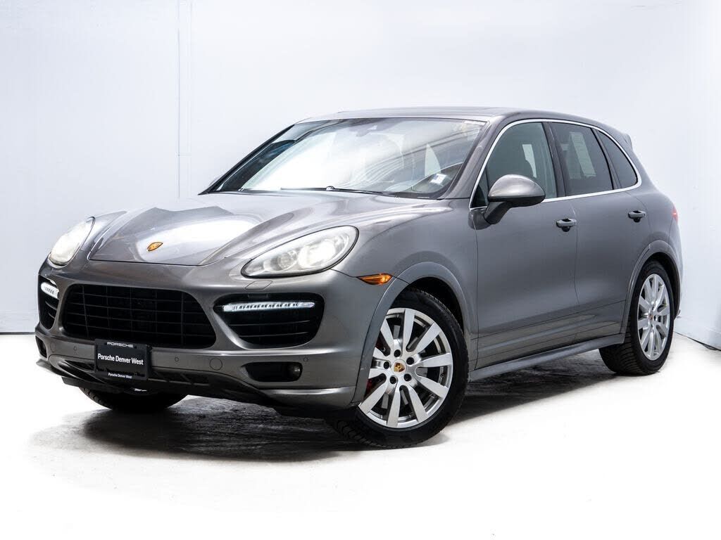2014 PORSCHE Cayenne