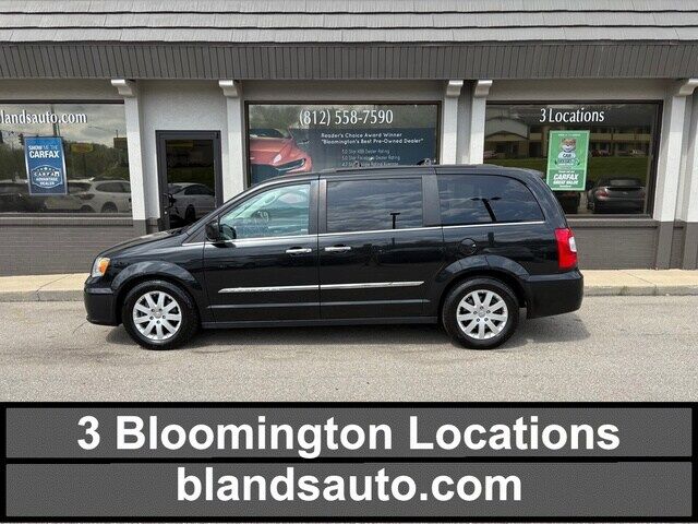 2016 CHRYSLER Town and Country