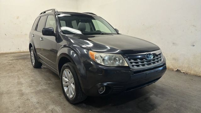 2013 SUBARU Forester