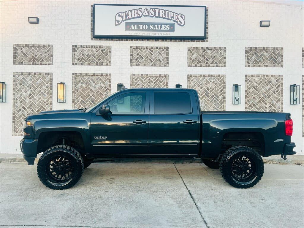 2018 CHEVROLET Silverado
