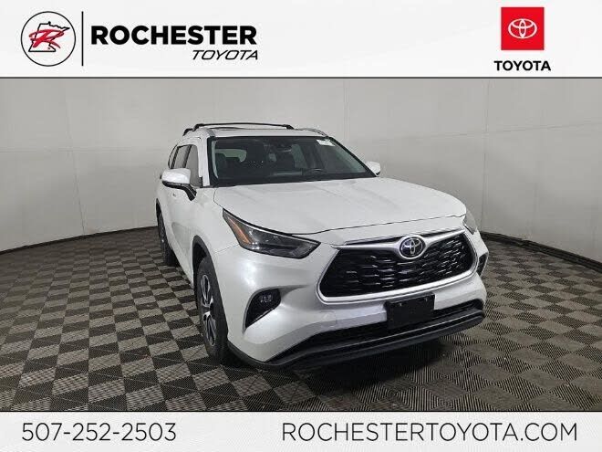 2023 TOYOTA Highlander