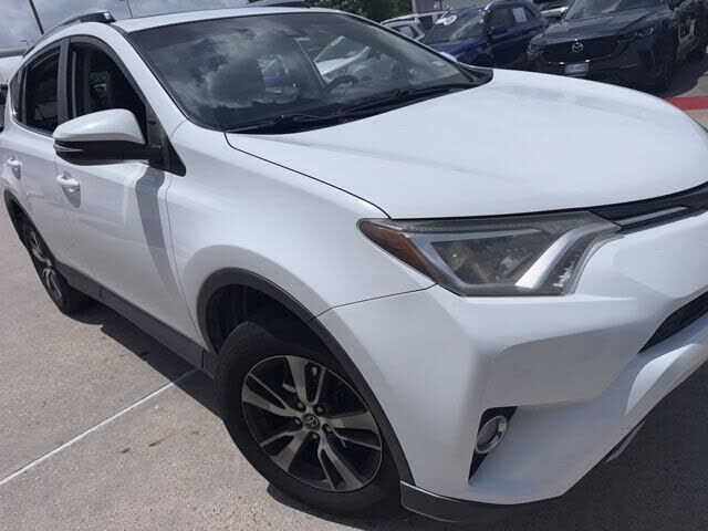 2017 TOYOTA RAV4
