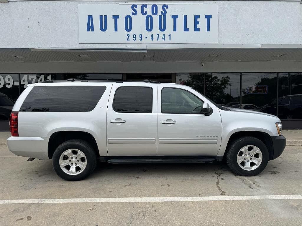 2014 CHEVROLET Suburban
