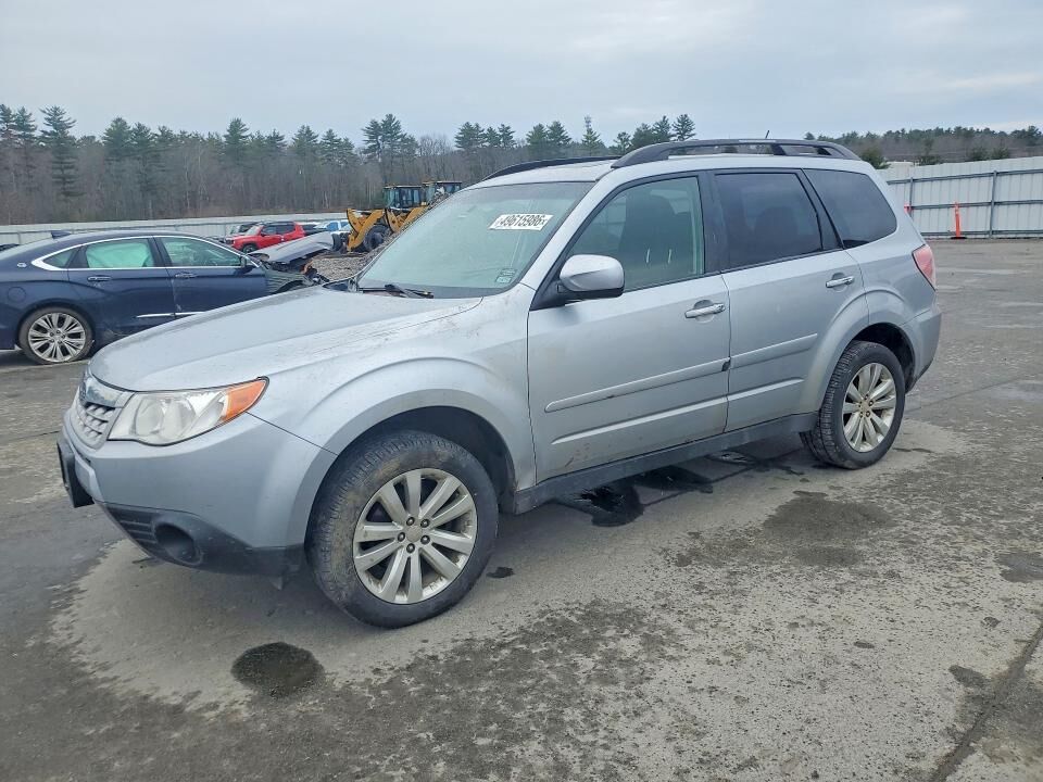 2013 SUBARU Forester