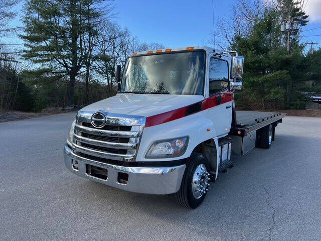 2014 HINO Incomplete Vehicle