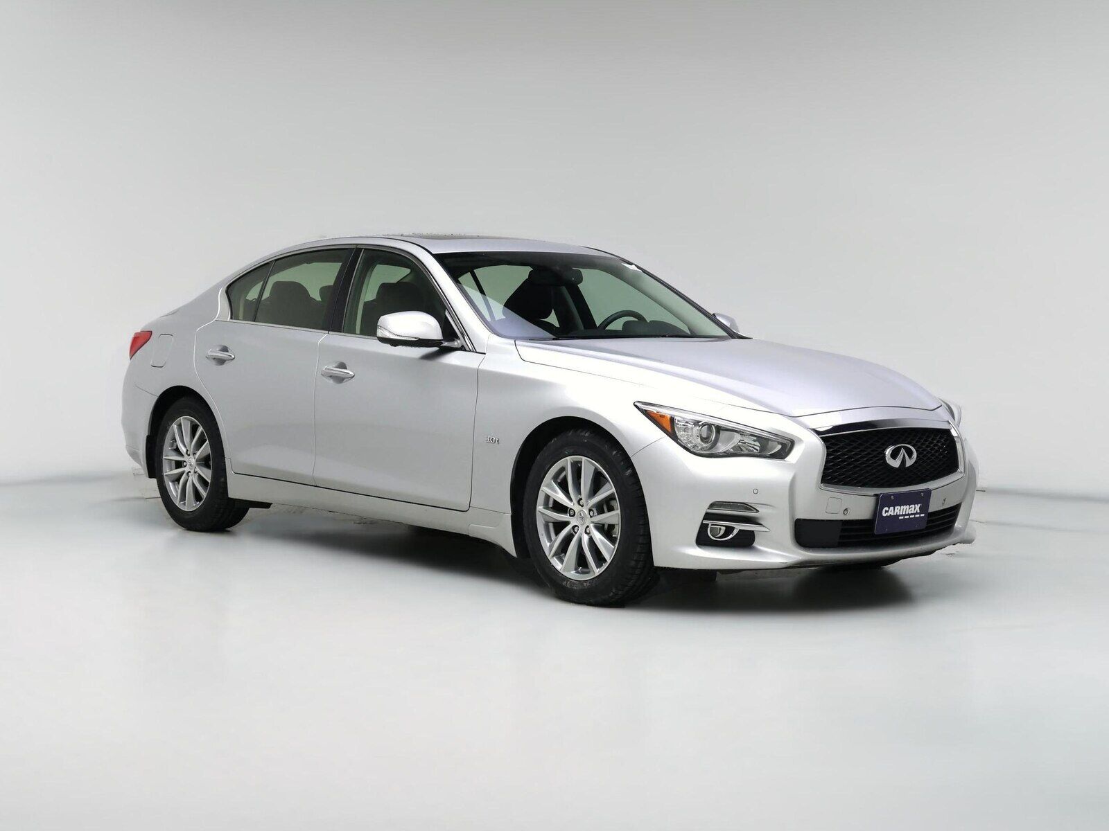 2016 INFINITI Q50