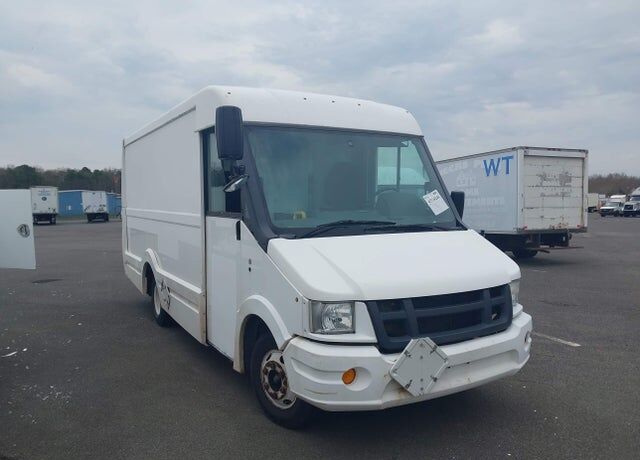 2013 ISUZU NPR/NPR-HD