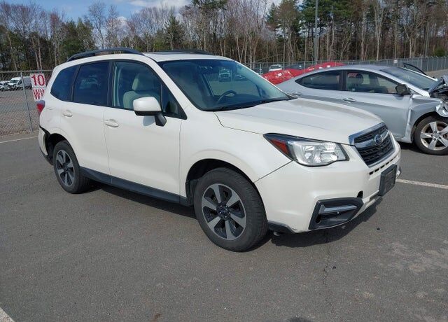 2018 SUBARU Forester