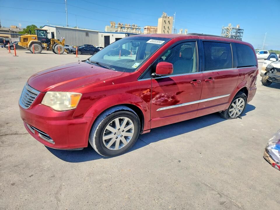 2013 CHRYSLER Town and Country