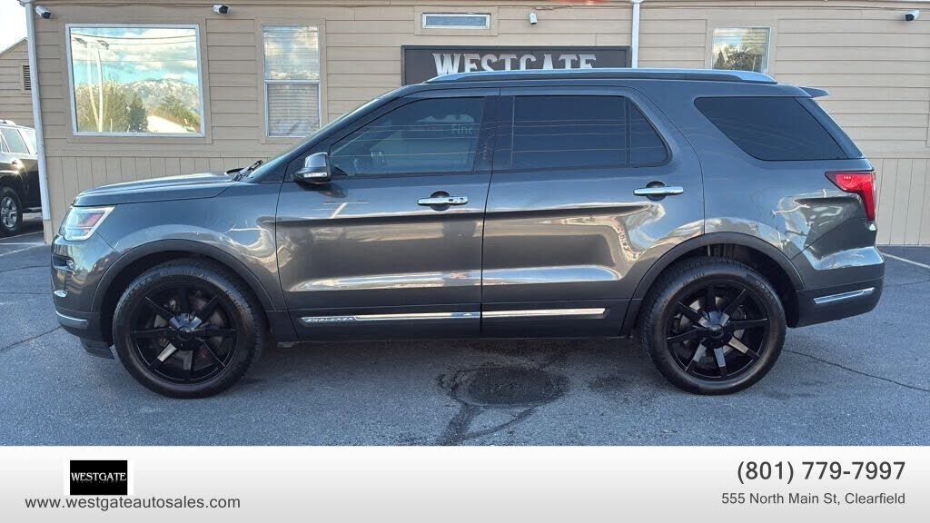 2019 FORD Explorer