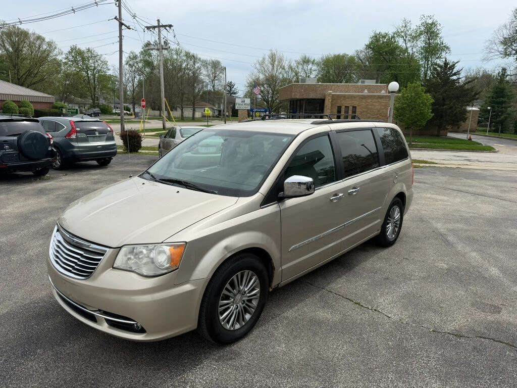 2013 Chrysler Town and Country