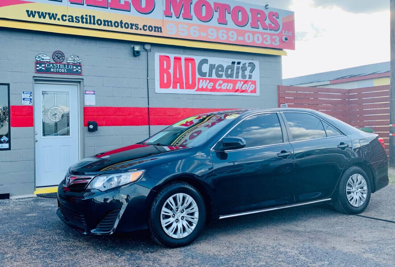 2014 TOYOTA Camry