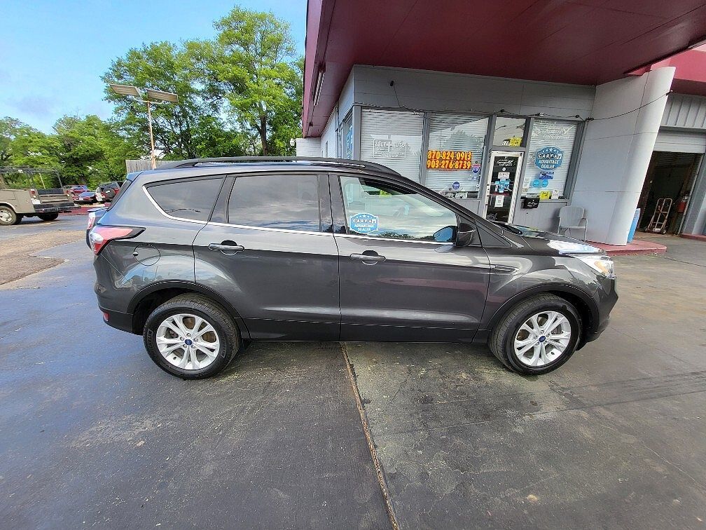 2018 FORD Escape