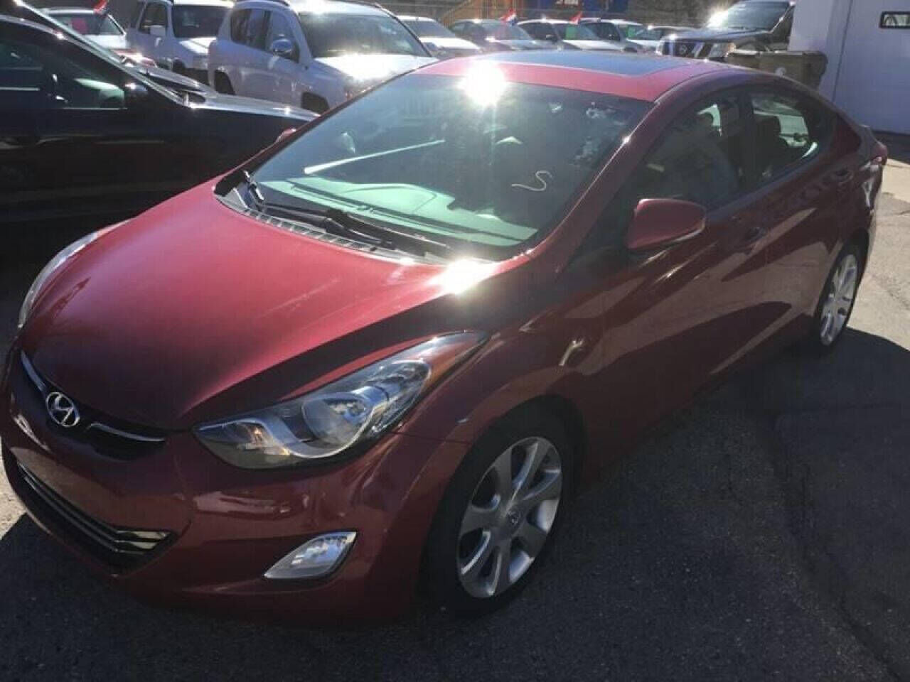 2012 HYUNDAI Elantra