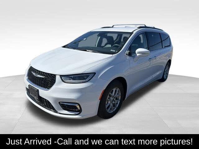 2022 CHRYSLER Pacifica