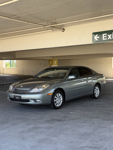 2002 LEXUS ES