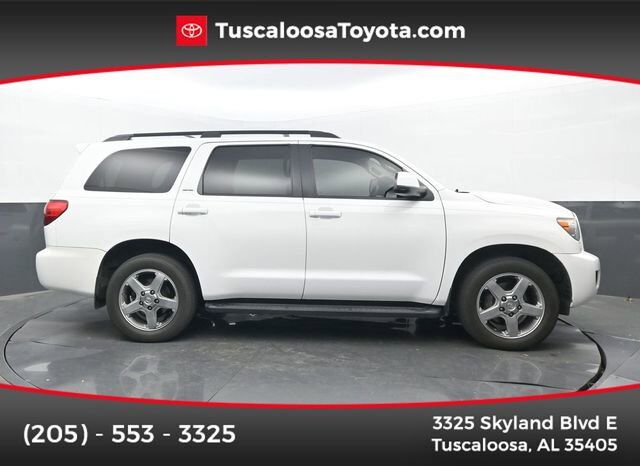 2013 TOYOTA Sequoia