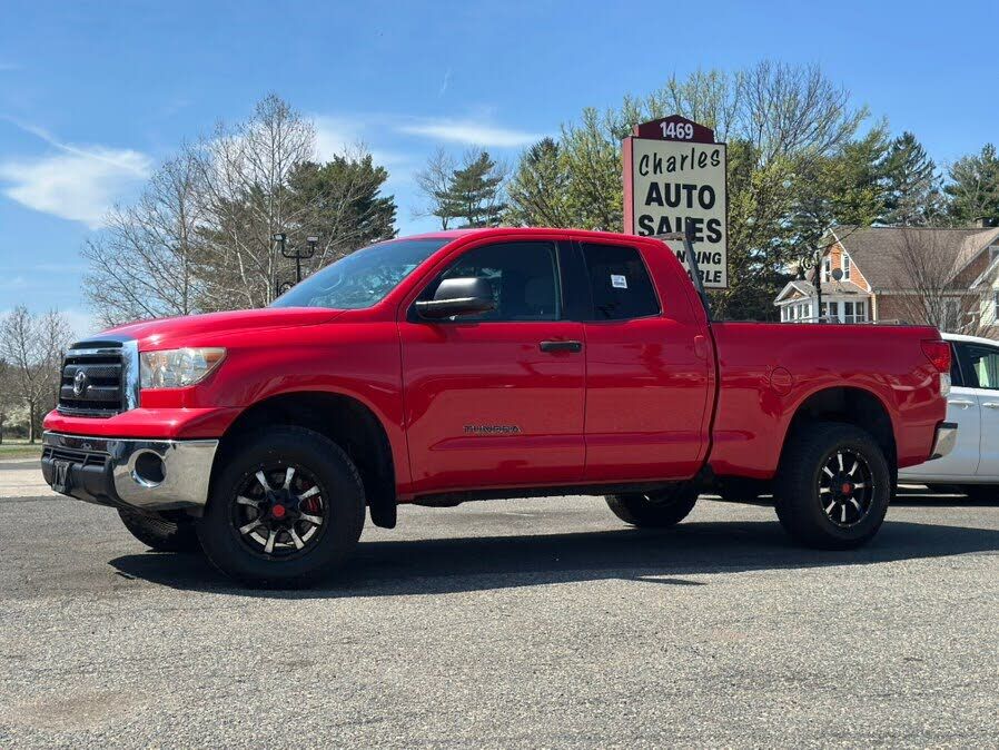 2013 TOYOTA Tundra