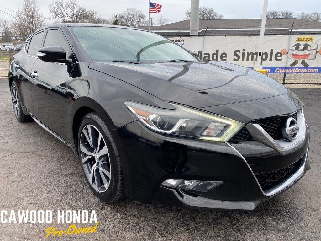 2017 NISSAN Maxima