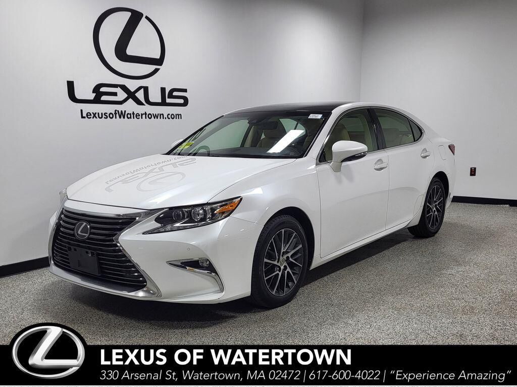 2016 LEXUS ES