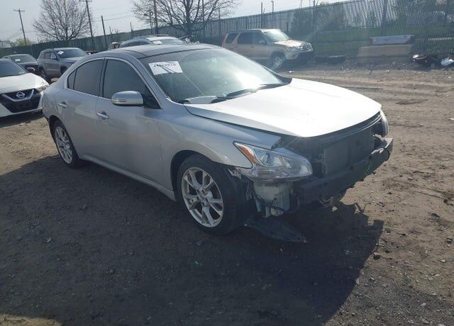2014 NISSAN Maxima