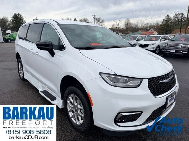 2025 CHRYSLER Pacifica