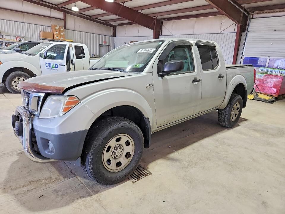2011 NISSAN Frontier