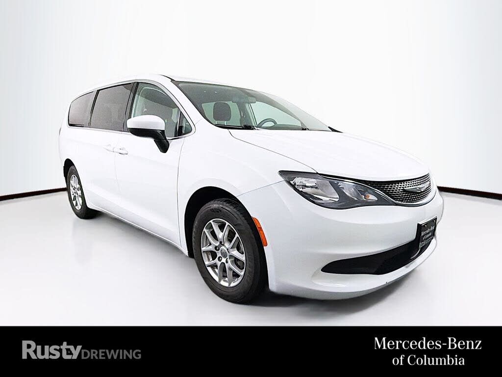 2021 CHRYSLER Voyager