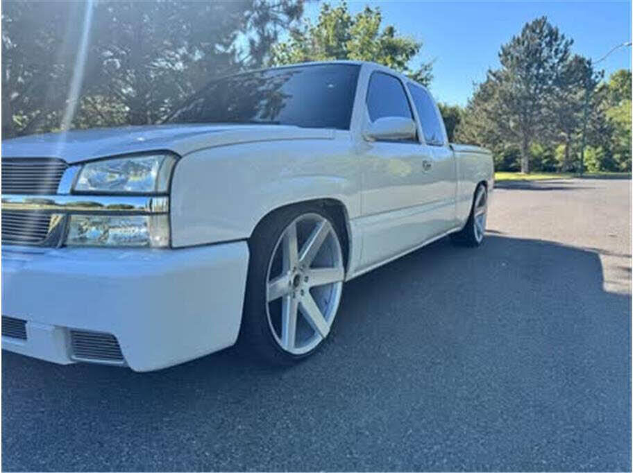 2004 CHEVROLET Silverado