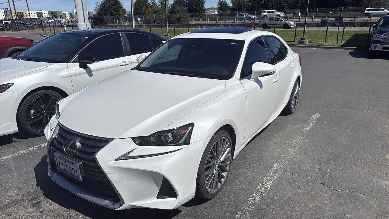 2017 LEXUS IS