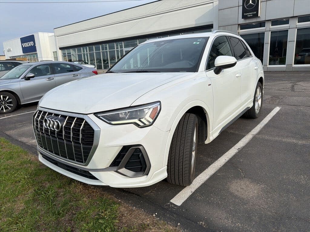 2022 AUDI Q3
