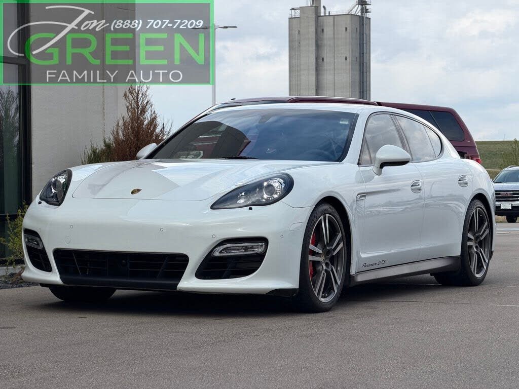 2013 PORSCHE Panamera