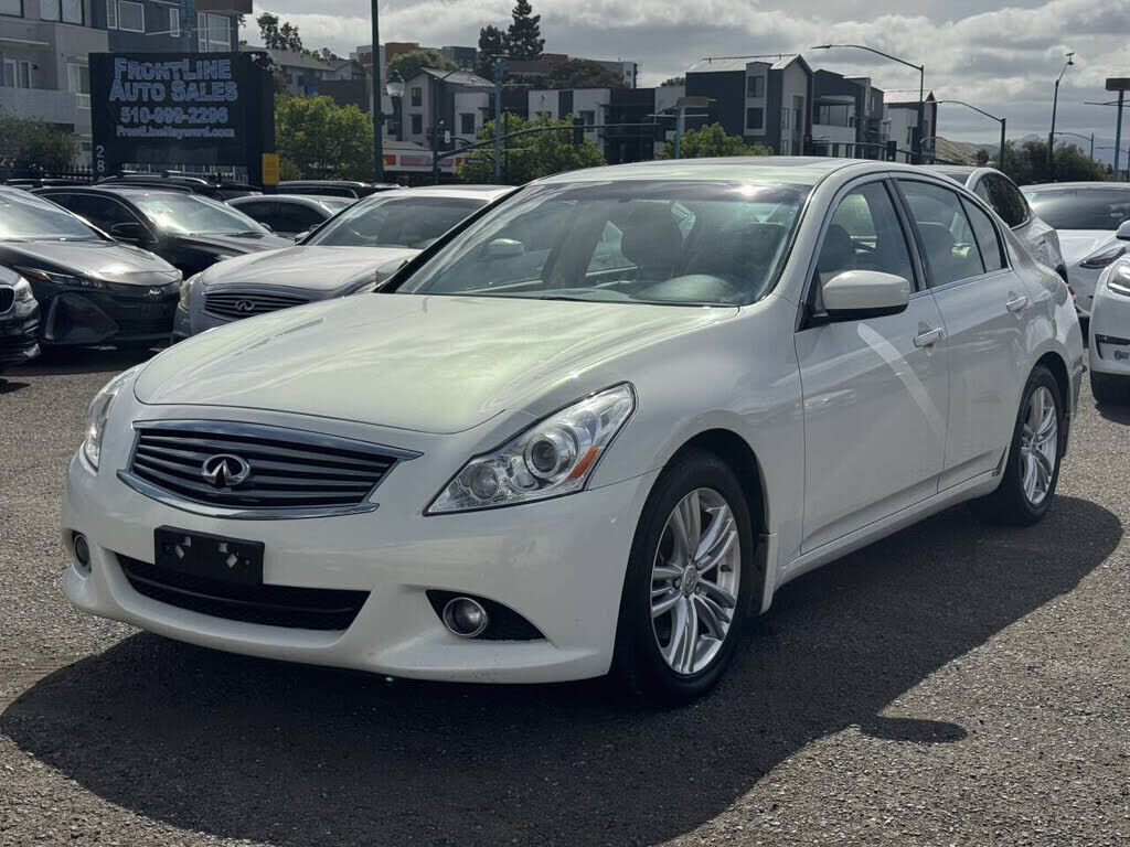 2012 INFINITI G37