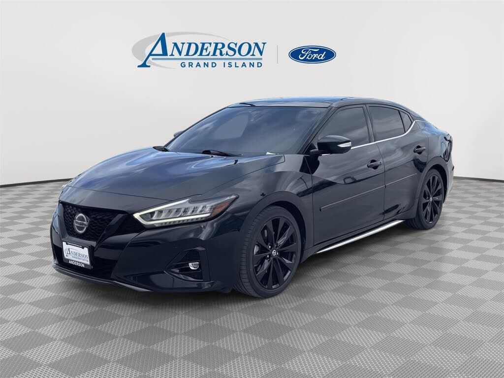 2022 NISSAN Maxima