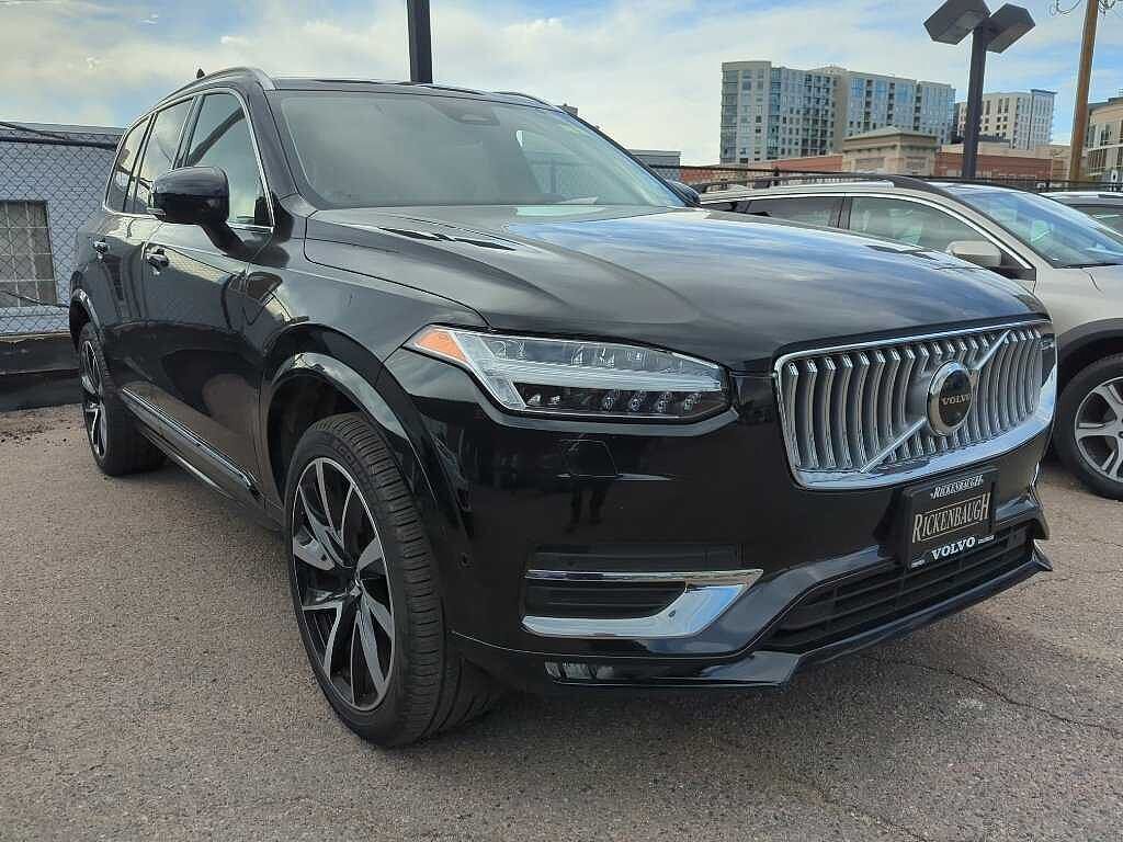 2023 VOLVO XC90