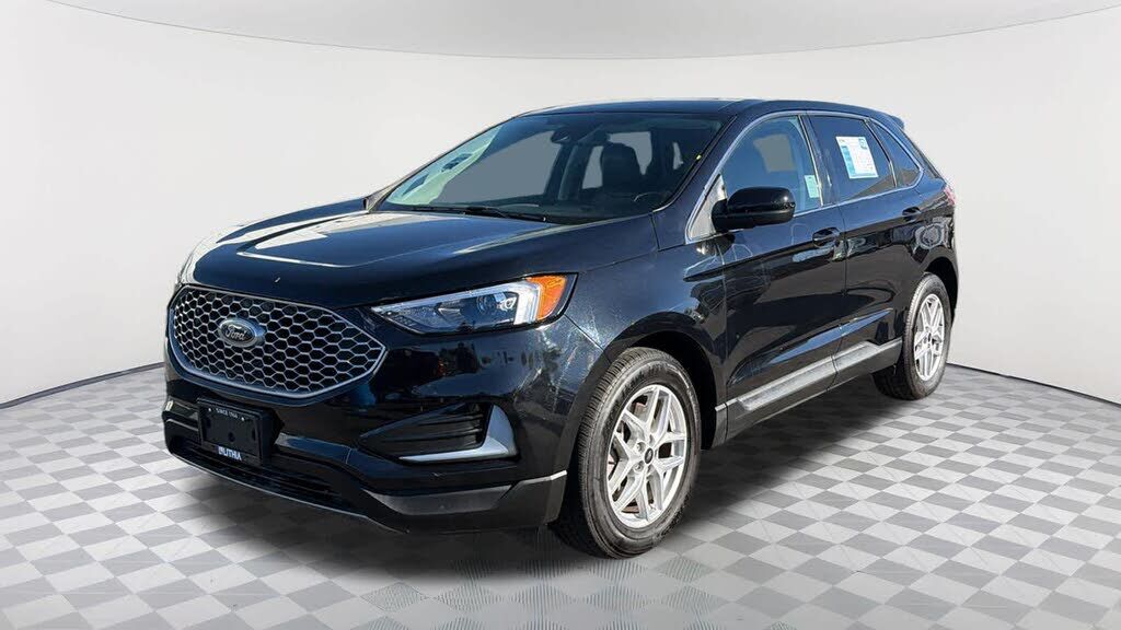 2023 FORD Edge