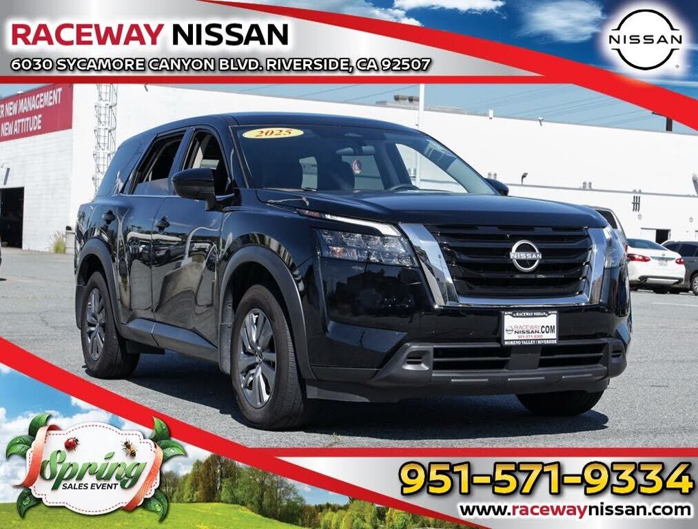 2025 NISSAN Pathfinder