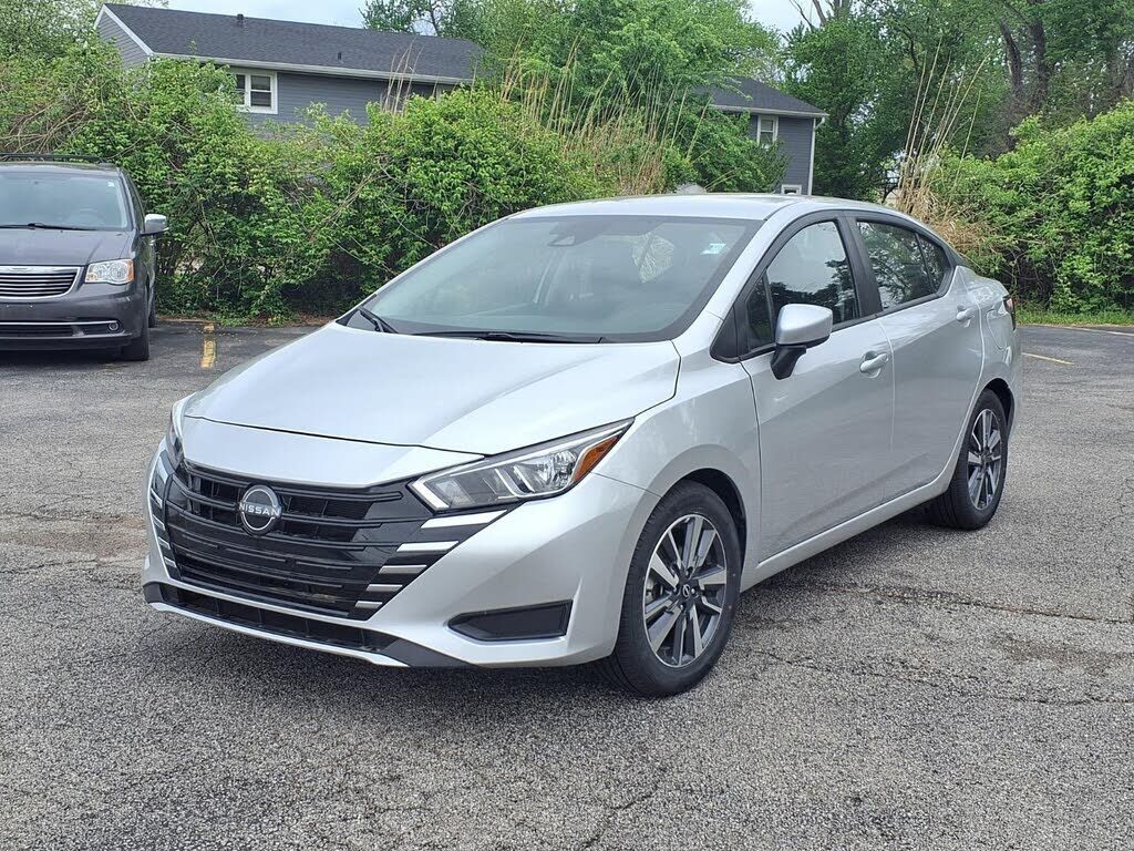 2023 NISSAN Versa
