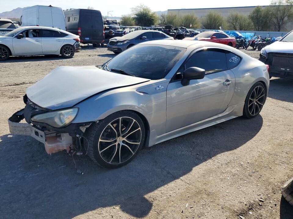 2013 TOYOTA Scion